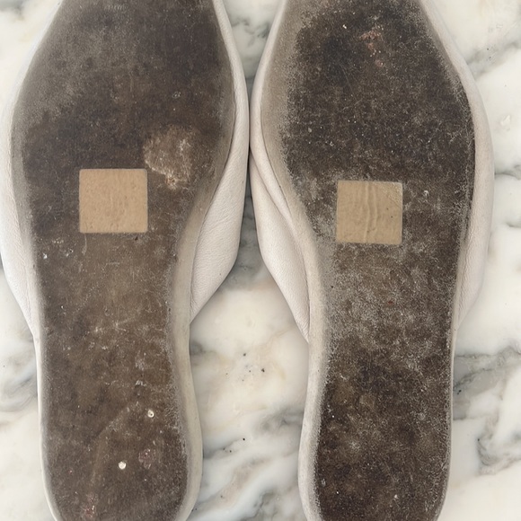 Bottega Veneta, made in Italy, women’s house slippers with embroidered toe - Picture 5 of 5